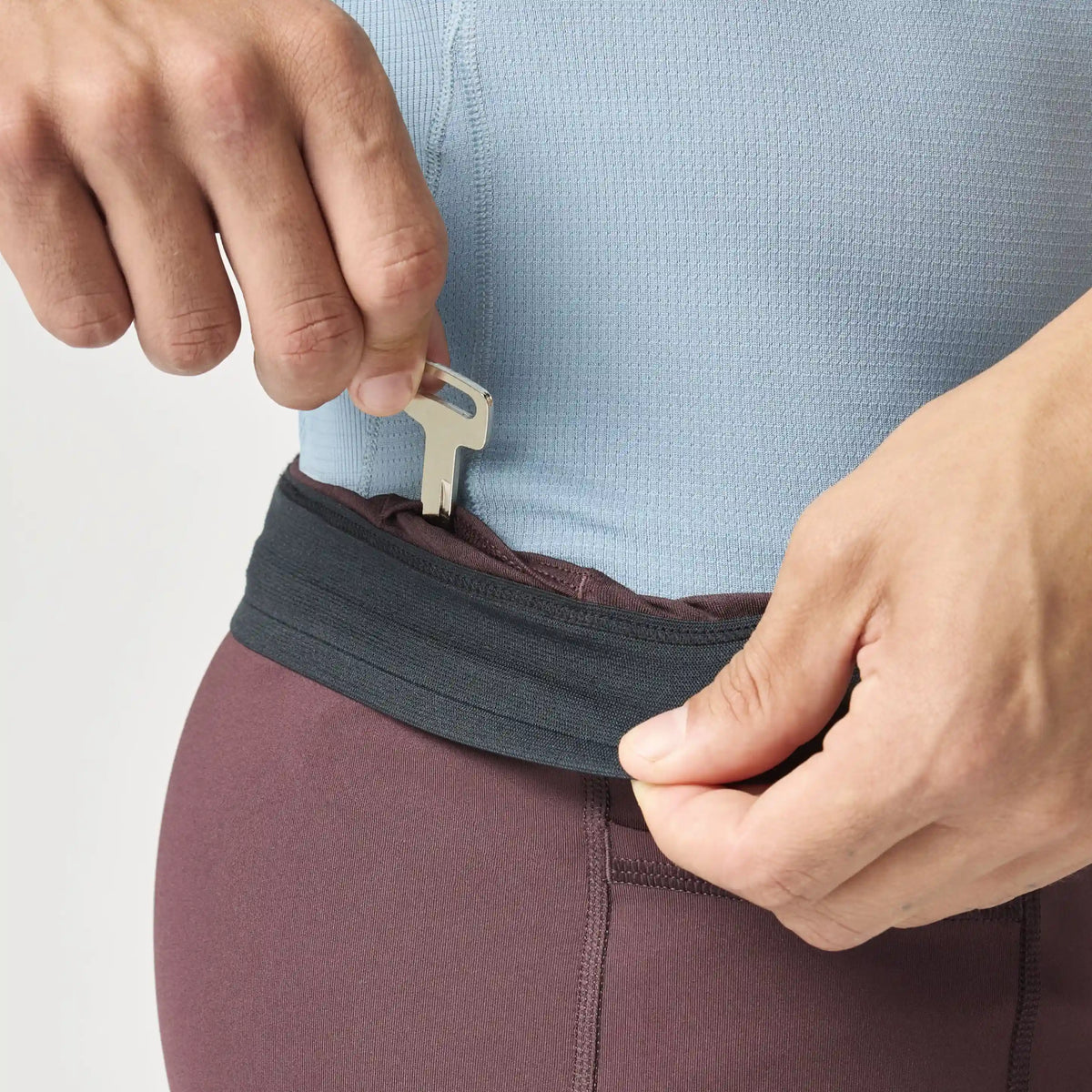 Dash Half Tight