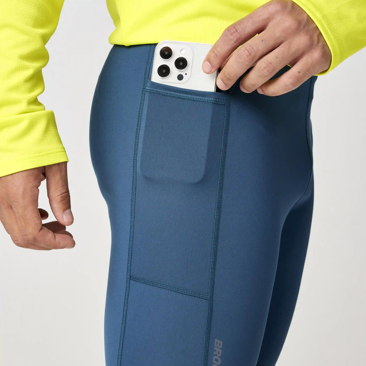 Dash Half Tight